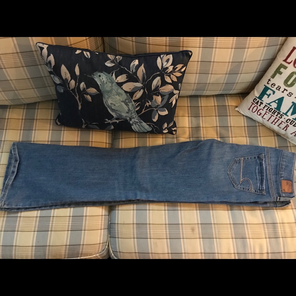 American Eagle Favorite Boyfriend